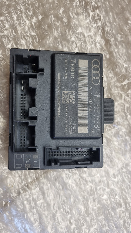 06552 Modul usa stanga fata pentru Audi A6 4F 4F0959793B