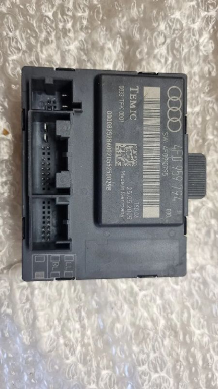 06553 Modul usa dreapta spate Audi A6 cod 4F0959794.
