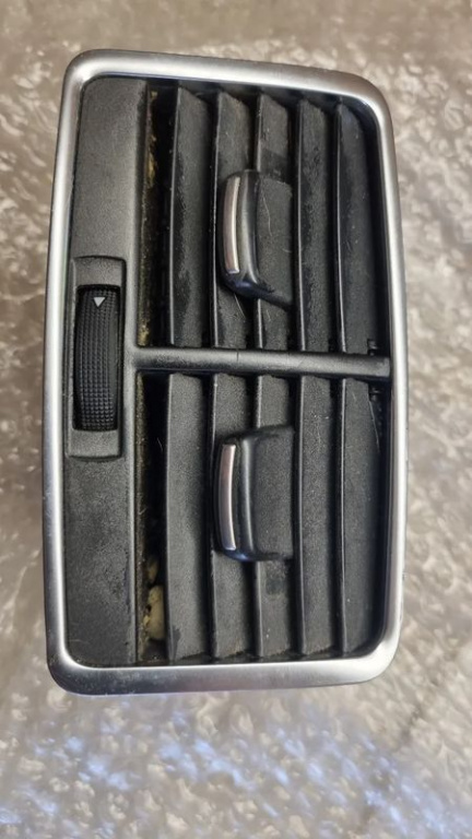 06557 Grila aerisire spate cotiera 4F0819203B Audi A6