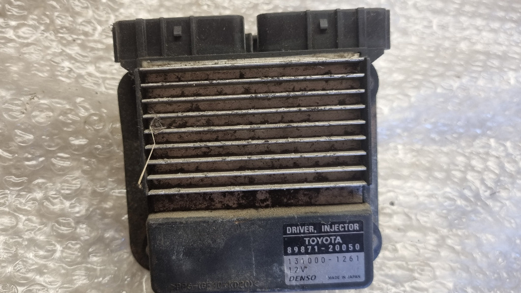 06569 Ecu calculator injectie Toyota Avensis 8987120050