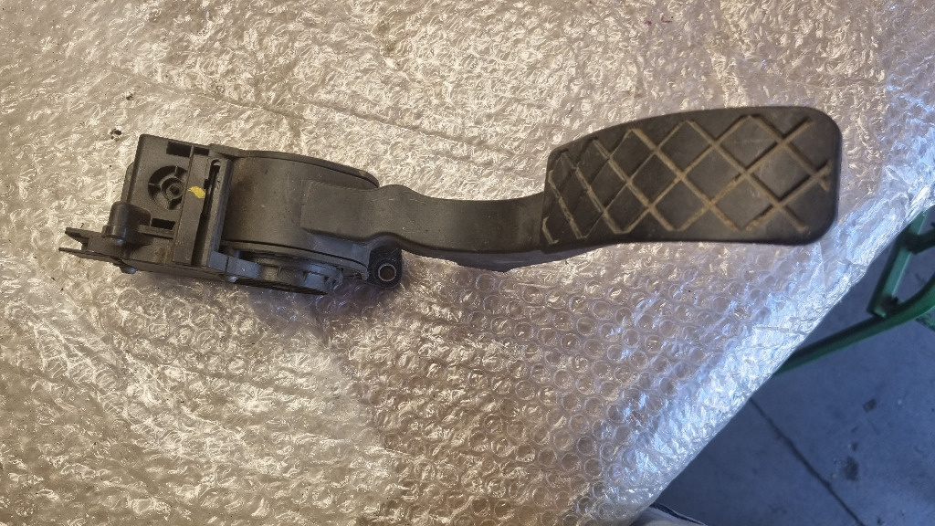 06713 6q1721503h · Pedala acceleratie Skoda Fabia VW Polo Seat Cordoba 0280755055