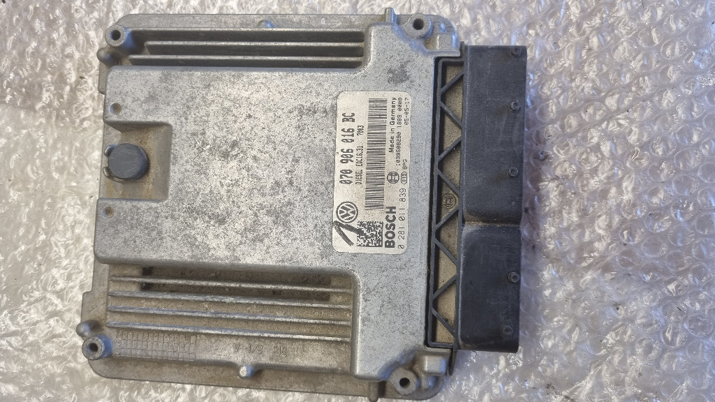 06761 ECU Calculator Motor Vw Touareg 5.0 TDI, 0281011839, 070906016BC ·