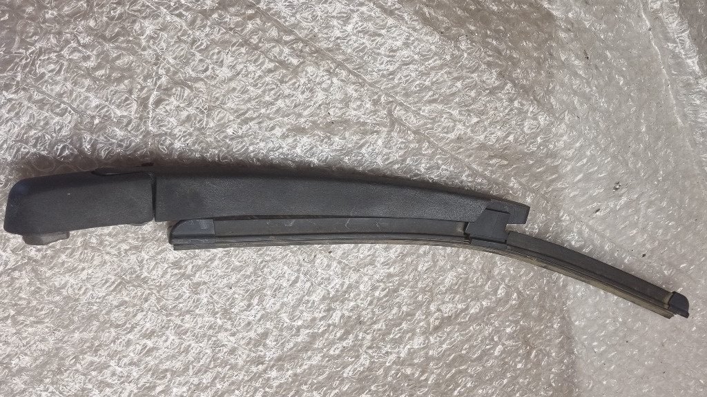 06786 Brat stergator luneta Opel Corsa D