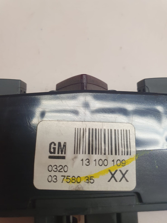06843 Buton avarie butoane incalzire scaune Opel Astra H 2004 2005 2006 2007 13100109