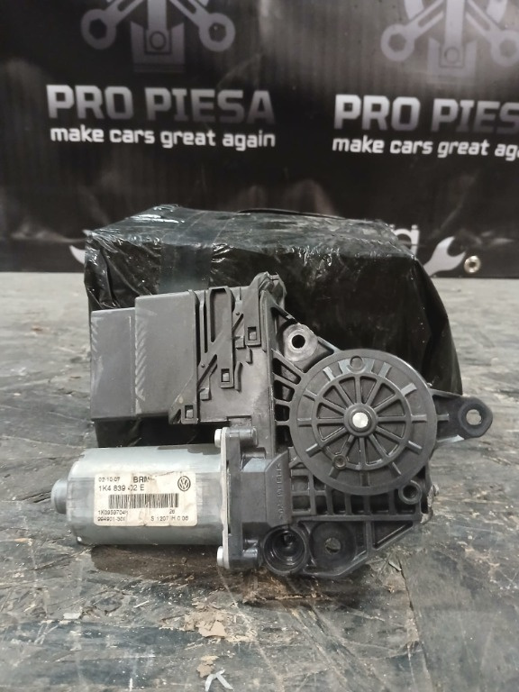 1K4839402E Motoras geam Passat Jetta A3 A4 Golf - imagine 1