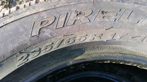 2 Anvelope Pirelli Scorpion Ice&Snow 235 65 R17 An 2011