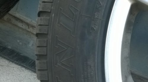 4 Anvelope iarna 205/55 R16, Dunlop, profil 5,5 - 6 mm, DOT 4411