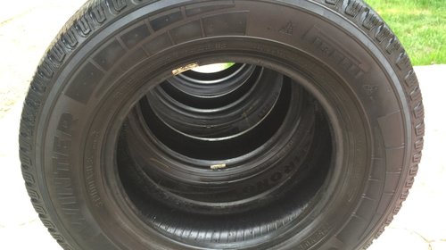 4 Cauciucuri 225/70/15C Pirelli