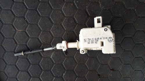 Actuator capac rezervor vw golf 4 combi