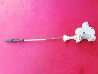 Actuator capac rezervor Vw Golf 5 1K6810773