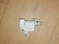 Actuator deschidere usita rezervor 3B0959781D Volkswagen Passat B5