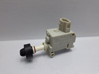 Actuator inchidere centralizata VOLKSWAGEN POLO (9N_) [ 2001 - 2012 ] 16V (AUA, BBY, BKY) 55KW|75HP OEM 3B0959782A