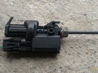 Actuator inchidere usita rezervor combustibil Renault Laguna 2 , Megane 2 , 3 Scenic 2 cod : 8200305732