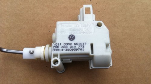 Actuator rezervor VW Passat B7 cod 3AA810773