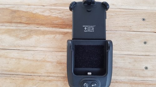 Adaptor / Carkit Iphone 5 Original pt VW cu s