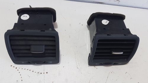 Aeratoare bord stanga/ dreapta VW Golf 5 1.9 Diesel