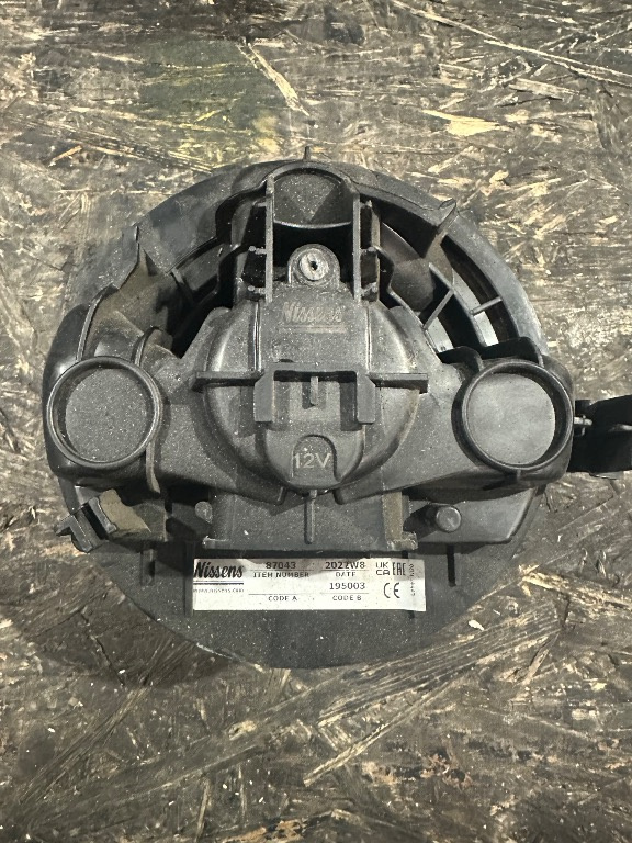 Aeroterma habitaclu Renault Megane 2 - Cod 7701207717 - imagine 3