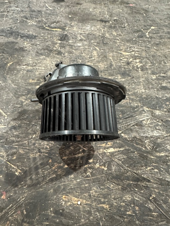 Aeroterma habitaclu Volkswagen Passat B6 Golf 5 Jetta 3 Touran Audi A3 8P Skoda Octavia 2 Seat Leon 2 - Cod 3C - imagine 3