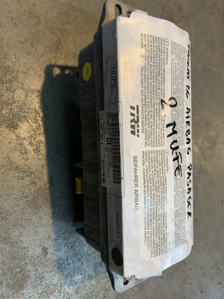 Airbag Pasager Volkswagen Passat B6 / 3C0 880 264 B