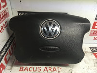 Airbag volan VW Passat B5 cod: 3b0880201am