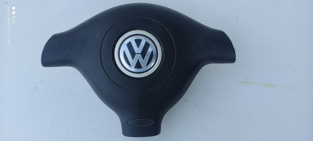 Airbag Volan VW Passat Variant 2002/05-2005/08 B5.5 Break 1.8 T T 125KW 170CP Cod 3B0880201BK
