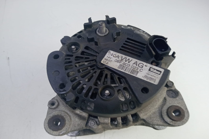 Alternator 140 A 06F903023C Audi A4 B7 [