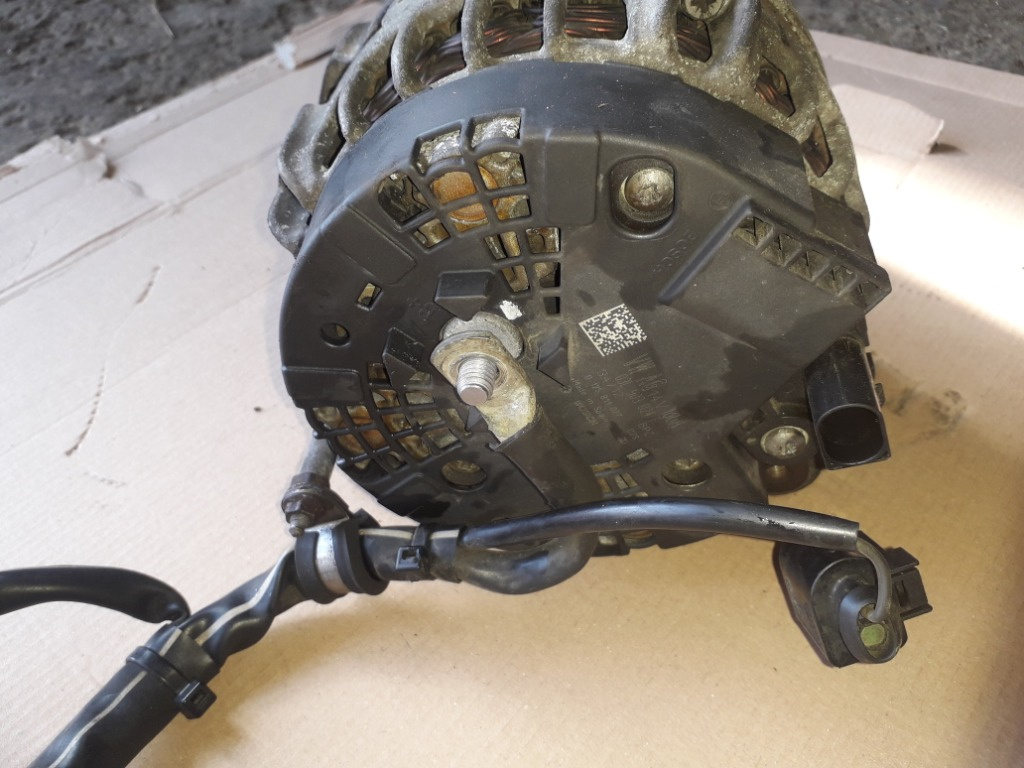 Alternator 180A Passat B7 combi 2.0 CFFB