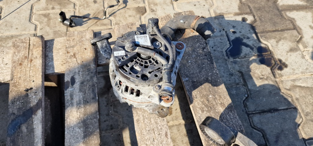 Alternator 2.0 TDi 140A cod 06F903023F c