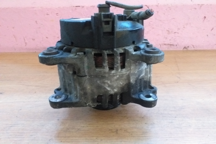 Alternator A4 A5 A6 Q5 Q7 Touareg Cayenn