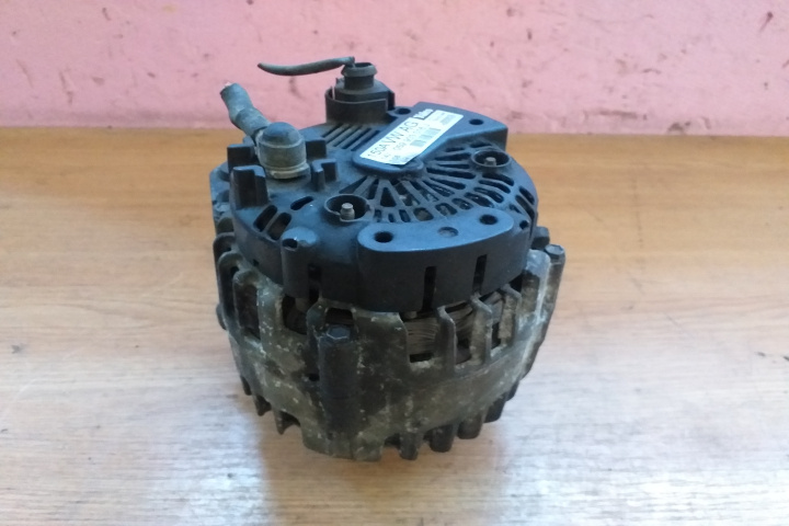 Alternator A4 A5 A6 Q5 Q7 Touareg Cayenn
