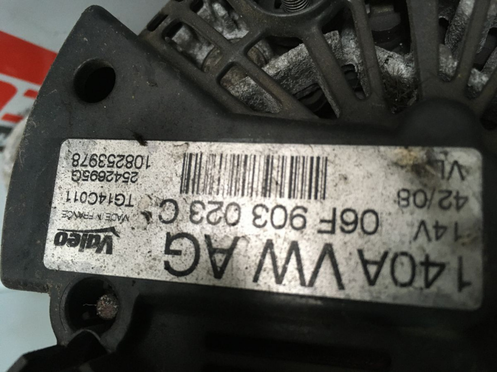 Alternator Audi A3 8P cod: 06f903023c