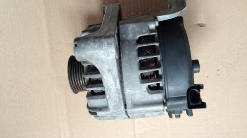 Alternator BMW Seria 3 E90 N47 2.0 D cod: 7802261