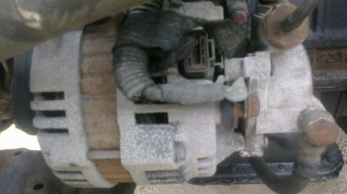 Alternator cu pompa vacuum pentru Opel Astra 