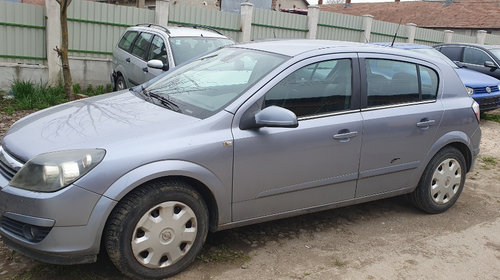 Alternator Opel Astra H 2005 Hatchback 1.8B