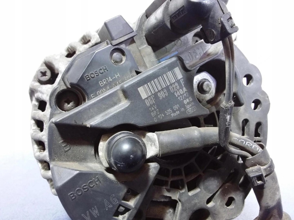 Alternator Vw Jetta 2.0 tdi 2010 oe 06F9