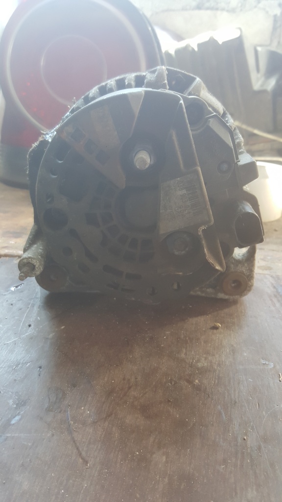 Alternator vw t5 1,9 BRR,cod piesa 03890