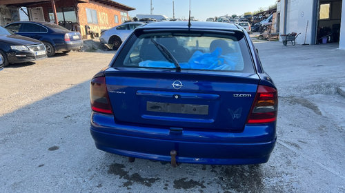 Amortizor capota Opel Astra G 2004 berlina cu haion 1,7 cdti