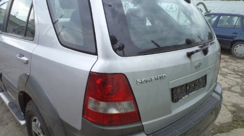 Amortizor spate,Kia Sorento an fabricatie 2004: motor 2479 cc