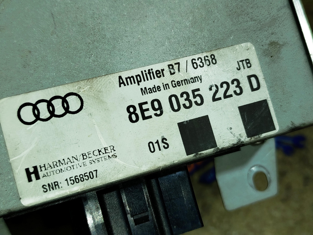 Amplificator 8E9035223D A4 B7
