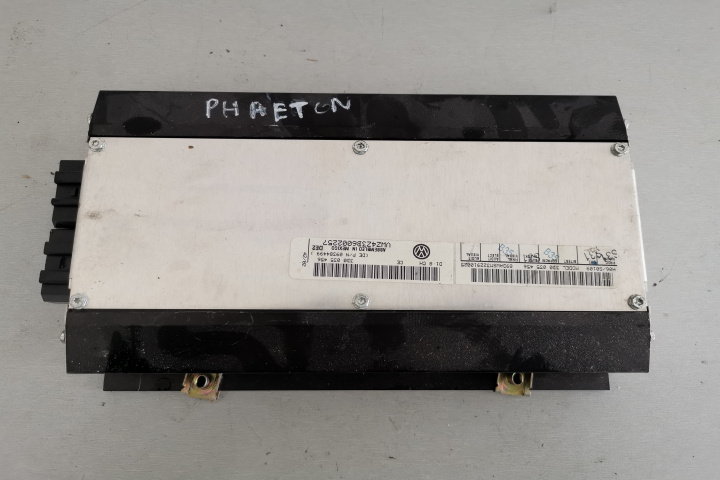 Amplificator Amplificator Vw Phaeton an 2003 2004 2005 2006 2007 2008 cod 3D0035456 3D0035456 Volkswagen VW Phaeton