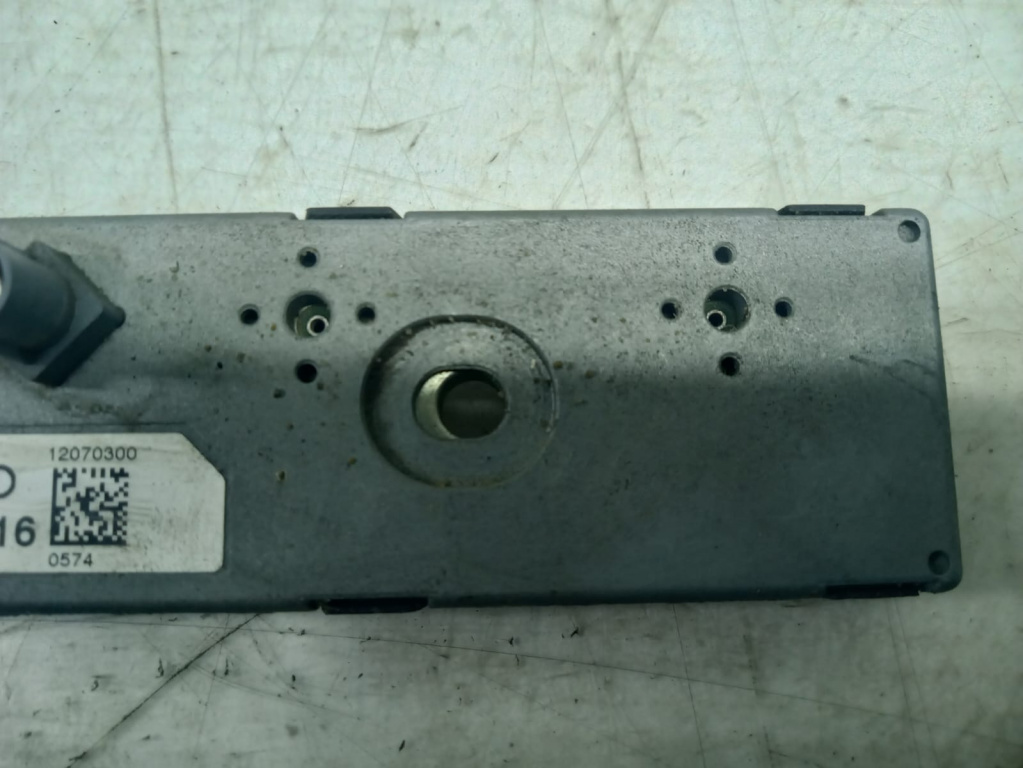 Amplificator antena 4L0035225F Audi Q7 4
