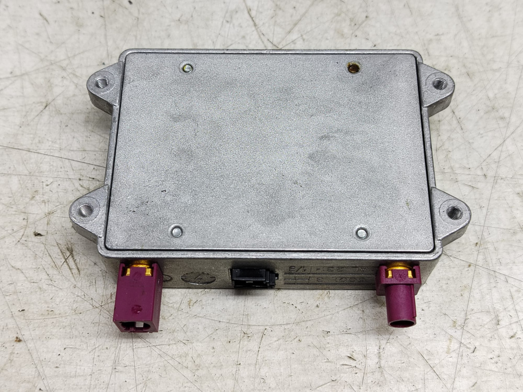 Amplificator antena 8e0035456d Audi A4 B