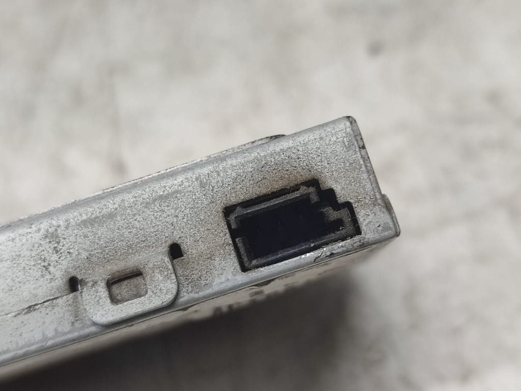 Amplificator antena 8e9035225p Audi A4 B
