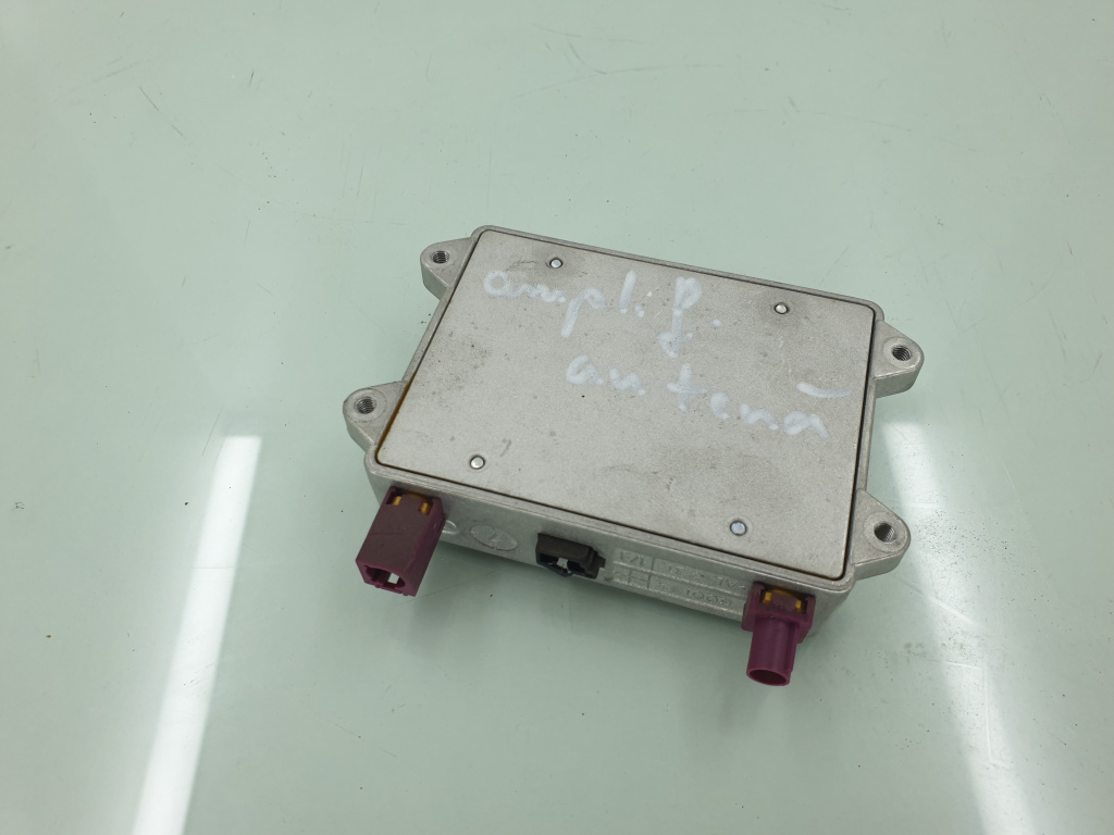 Amplificator antena Audi A3 8P BKD 2003-