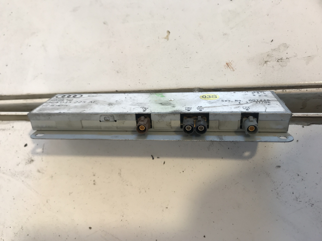 Amplificator antena audi a4 b6, b7 2001 