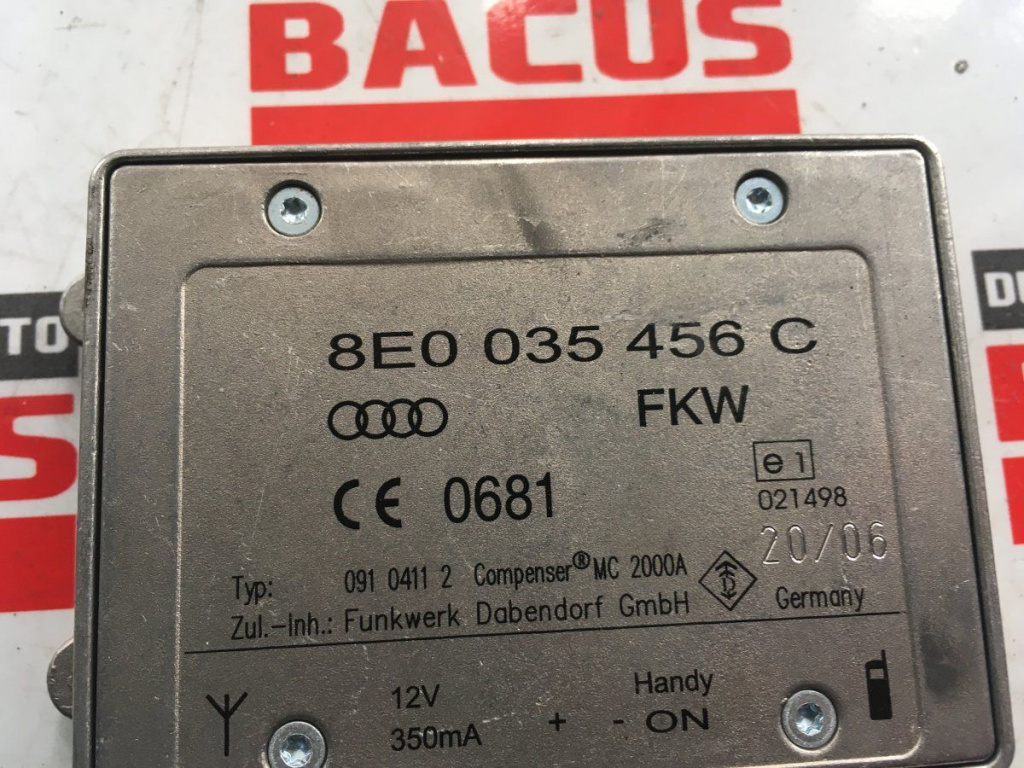 Amplificator antena Audi A4 B7 cod: 8e00