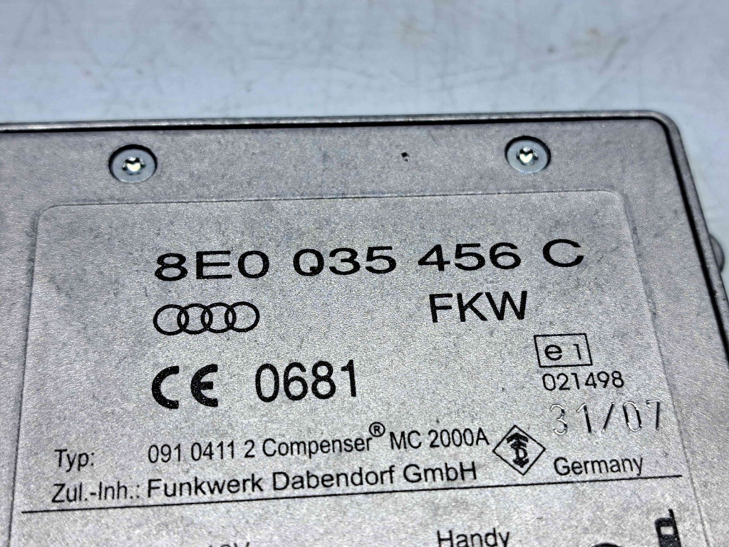 Amplificator antena Audi A5 (8T3) [Fabr 2007-2015] 8E0035456C