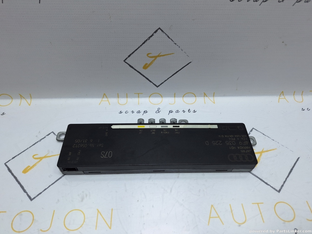 Amplificator antena AUDI A6 III Avant (4F5, C6) [ 2005 - 2011 ] TDI (BLB, BRE) 103KW|140HP OEM 4F9035225D