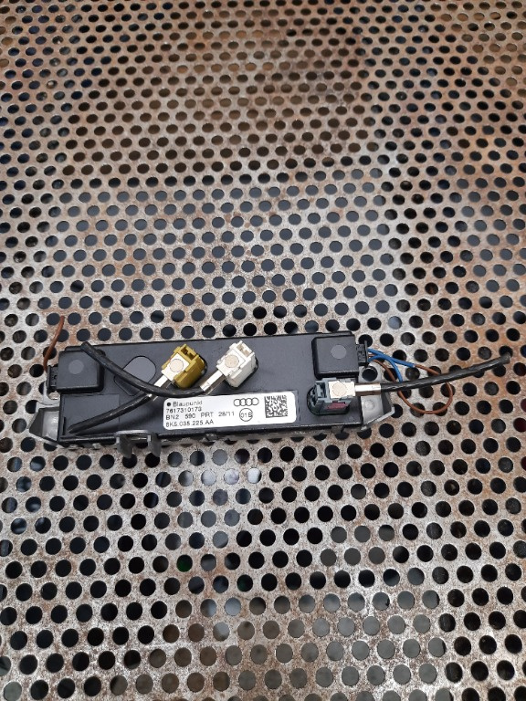 Amplificator antena radio, A4 (8K2, B8) cod 8K5035