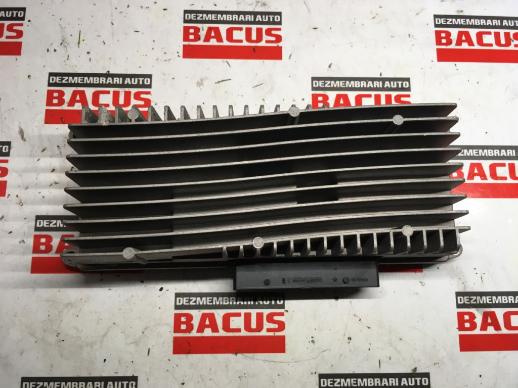Amplificator Audi A4 B8 cod: 8r0035223h